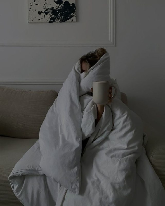 حرف دل (تکست_متن)کلیپ عکس: انقد واسه خوب كردنِ حالِ ديگرانحالِ خودمو بد كردم كه انگار وظيفه شده•❥•♡ @bhtrenha98🌚🖤