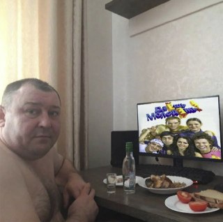В Минздраве предложили считать молодёжью людей до 39 лет. Насколько это оправданно? Тут собрали мнения врачей: https://lentach.media/nTMlR