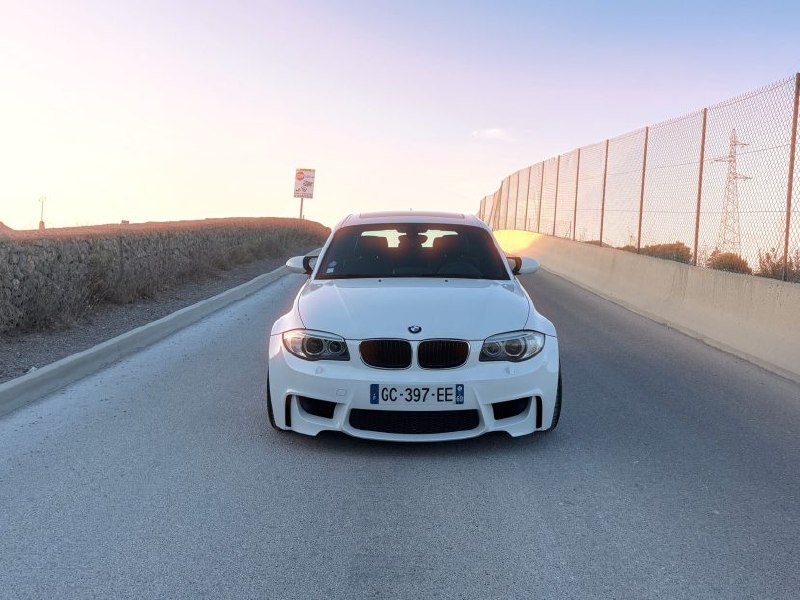 Кто-то просто взял и сделал то, на что BMW так и не решилась. 1M хэтчбек. Своими