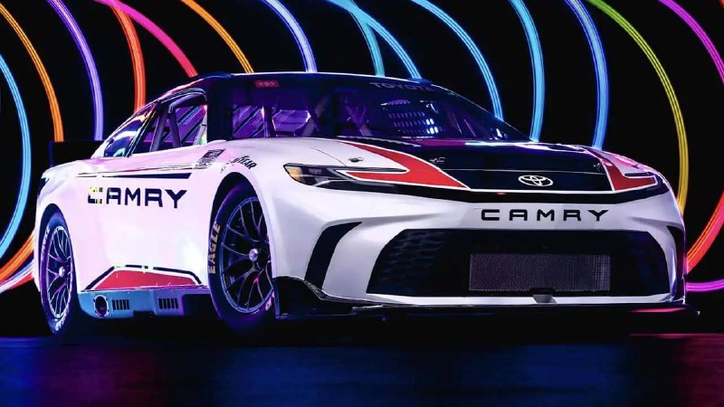 Новая 700-сильная Toyota Camry XSE Next Gen с мотором V8