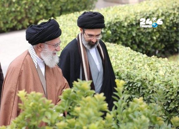 🇮🇱 מודג'תבא ח'אמנאי הבטיח לנקום על מותו של אביו, המנהיג העליון של איראן עלי ח'אמנאי. הוא הדגיש כי נקמת הא…