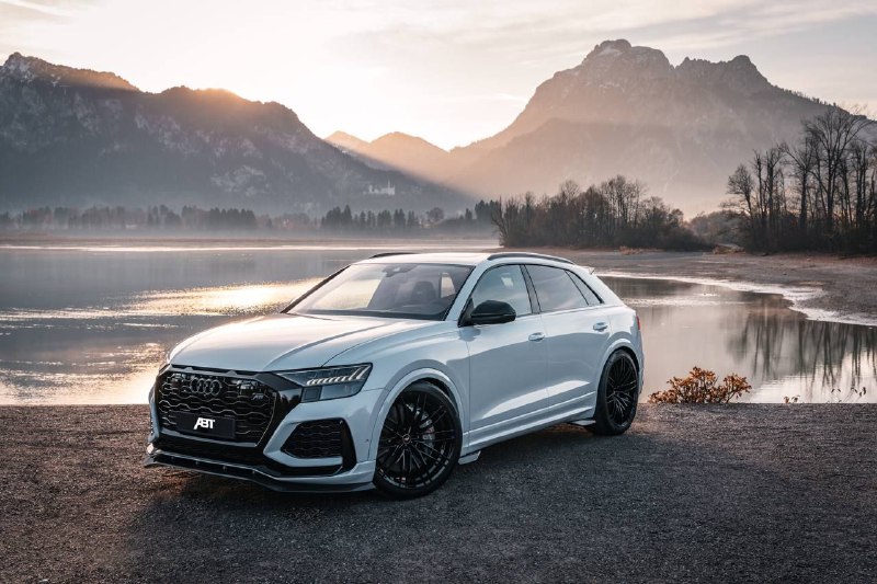 Мощнее Lamborghini Urus: представлен самый быстрый кроссовер Audi RS Q8 3
