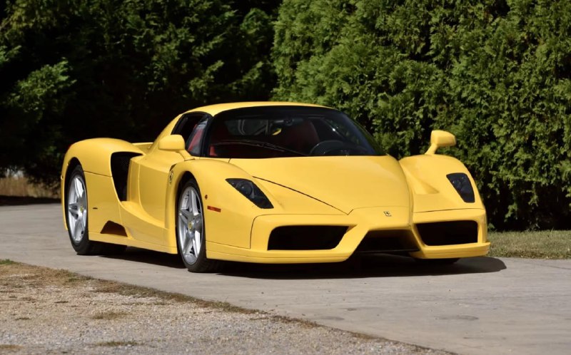 Ferrari Enzo продали за рекордные $16,5 млн