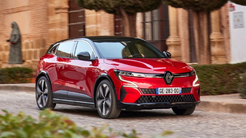 Renault может вернуть ДВС для Megane и Scenic