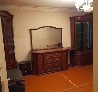 Rent 4-room apartment for family, clean renovation, Beruniy metro