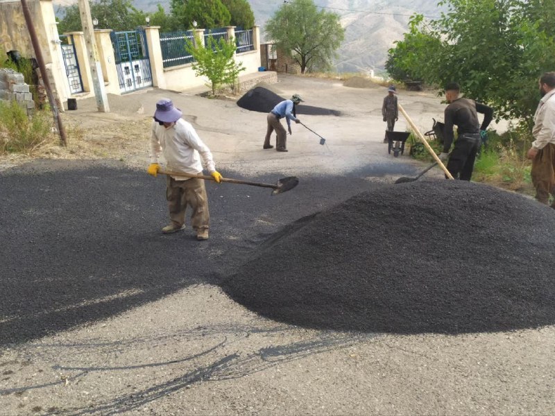 (شهر من کلیبر) kaleybarshahrimiz: 🔻آغاز عملیات زیرسازی و اجرای آسفالت جاده خاکی کوی ویلا🔹عملیات زیرسازی و اجرای آسفالت جاده خاکی کوی ویلا با هدف بهسازی مس