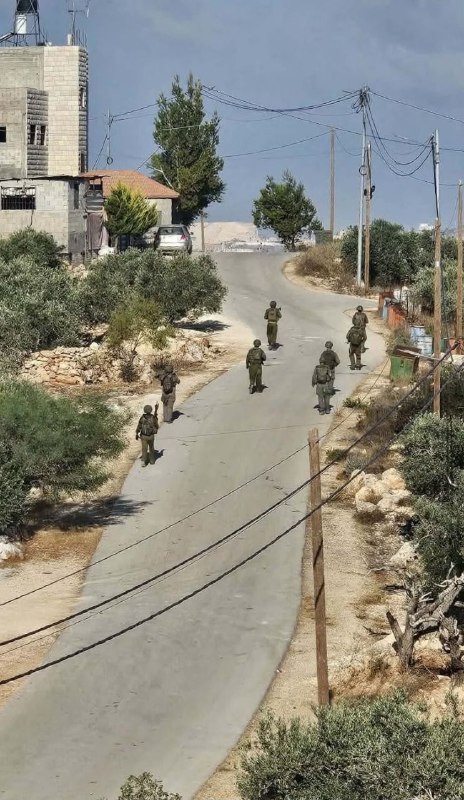 כוח צבא כיבוש מסתער על אזור "ג'בל סלמאן" בעיירה ביתא, דרומית לשכם.