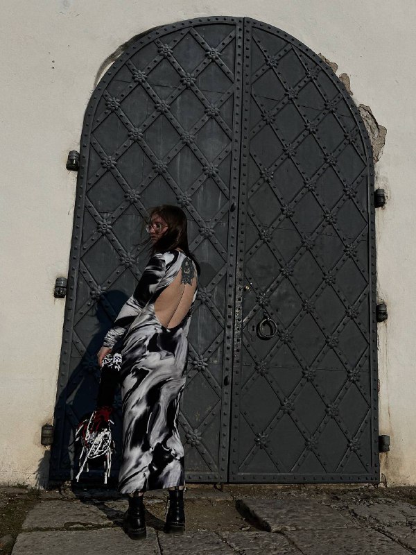 ЖИЗНЬБабушка говорит, что такое выкладывать не законно. Задену чувства верующих. Верующих в стиль в закрытой России.ЖИЗНЬБабушка говорит, что такое выкладывать не законно. Задену чувства верующих. Верующих в стиль в закрытой России.