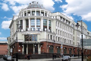 В НИУ ВШЭ у нескольких программ изменили правила предзащиты дипломов — студенты узнали о них меньше чем за два месяцаНа факультете креативных индустрий в НИУ ВШЭ в 2026 году изменили процедуру предзащиты бакалаврских дипломов. Теперь студенты должны не тол