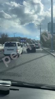 אלמוני במכונית ללא לוחיות רישוי הניף מצ'טה, ואיים להרוג את הנהג בוולדיווסטוק. סכסוך הכבישים התרחש ב-27 באוק…