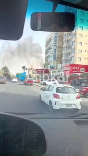 פגיעה ישירה בכווית ועמודי עשן עולים.