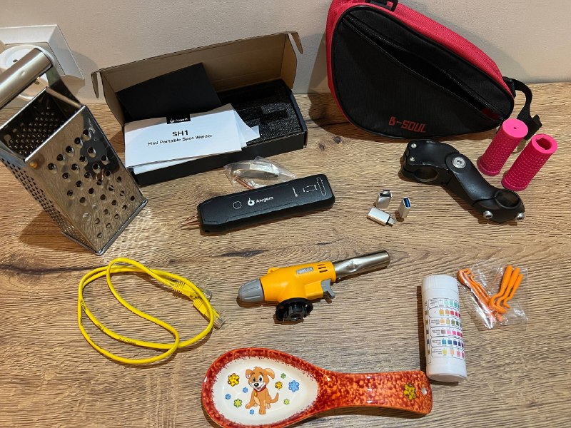 Палатка Splav Glacier 2, мужской деловой костюм, велогрипсы, газовая насадка