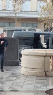 The French police are increasing their security deployment in the capital Paris and are covering shops with wooden boards, in preparation for the upcoming demonstrations in which tens of thousands of students, trade unions and supporters of the "yellow vest" movement will participate, in protest of the rise in prices and the decrease in the standard of living.