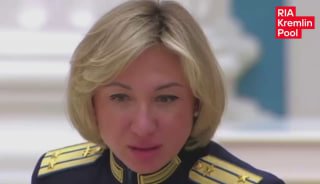 Путин дал сигнал о полной блокировке Telegram. Для этого перед россиянами разыграли спектакль, в котором инициатором идеи якобы выступили военныеВладимир Путин в преддверии 8 марта провел встречу с женщинами-военнослужащими и использовал ее заявлений, кото