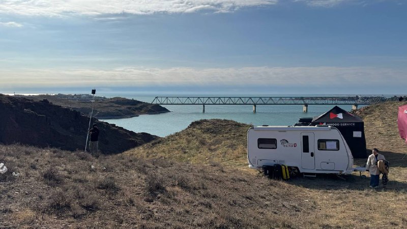 Это точно Алматы? А то у меня ощущение, что мы снимаем клип в Техасе 💘Это точно Алматы? А то у меня ощущение, что мы снимаем клип в Техасе 💘