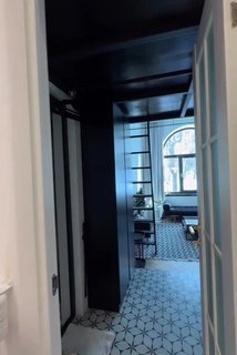 Обзор квартиры, площадью 17 m , для посуточной аренды. Высота потолка - 3,4 м. Автор проекта Matison Design . МЫ В МАХ подписаться - изображение 1 - обзор, квартиры, площадью