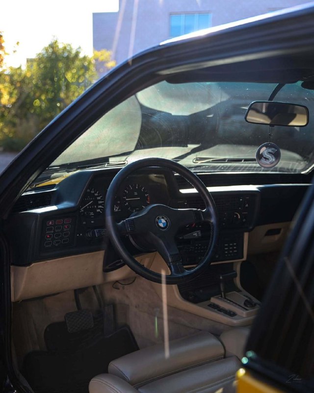 BMW 635 CSI 8