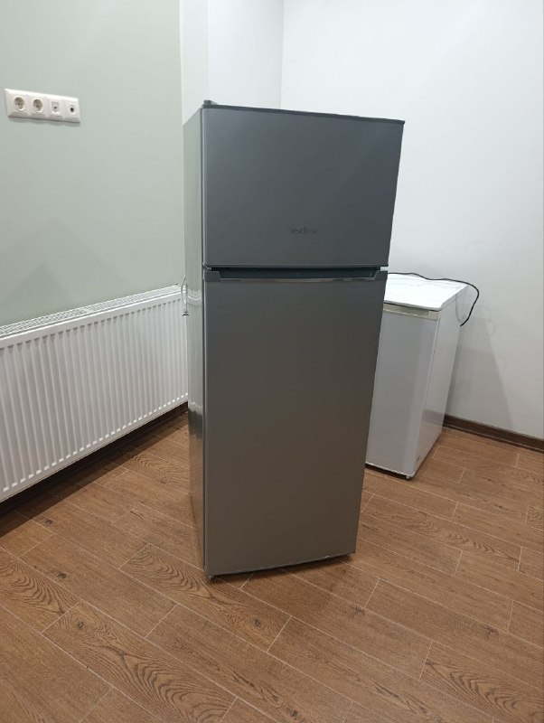 продам холодильник бу