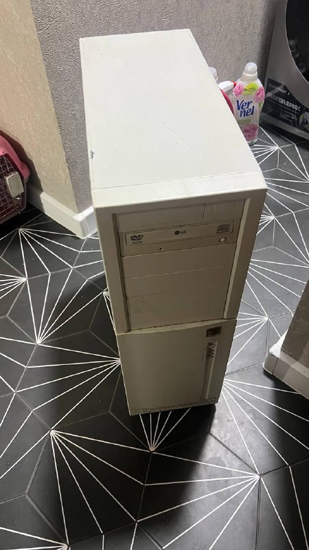 Бесплатно отдам системный блок пустой — фото 1