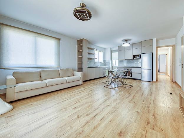2-bed modern apartment with covered veranda in Linopetra photo 4