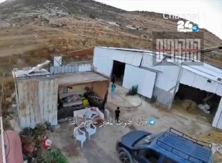 🇮🇱 תיעוד: רגעי הירי והפגיעה בילד הפלסטיני בפאתי הכפר אלמוע׳ייר כפי שאנחנו מפרסמים כעת - החשוד בירי הוא חי…
