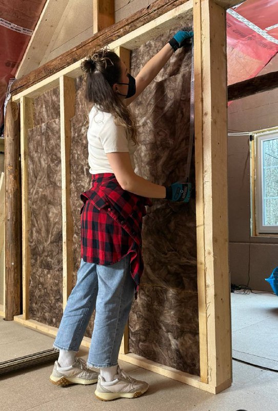 Шумоизолируем стену в спальне Каким словом я бы охарактеризовала шумоизоляцию? Это слово КОМФОРТ. Казалось бы, зачем в частном доме шумоизоляция? О... - изображение 1 - шумоизоляция, спальне, шумоизоляцию