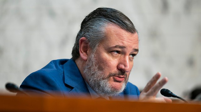 Cruz: Gift of Qatari jet to Trump ‘poses significant espionage’ concerns