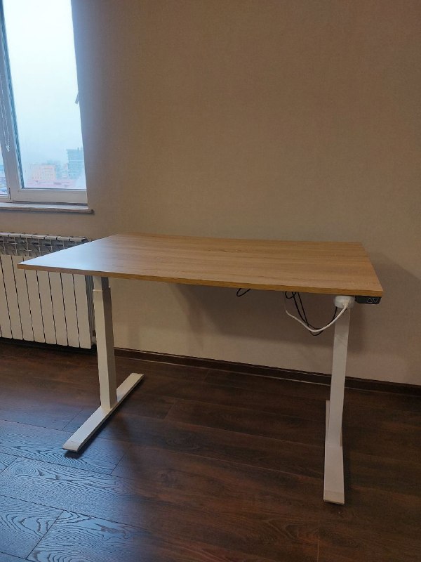 Продаю стол IKEA RODULF с электрической регулировкой высоты. Размеры: 120×80. Столешница заменена на