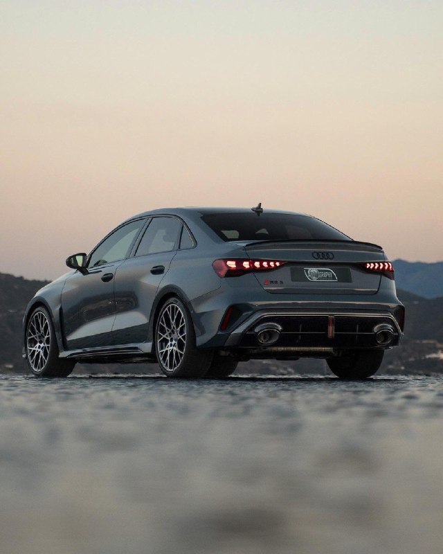 Audi RS3 — последний автомобиль на рынке с пятицилиндровым двигателем 2