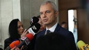 خبرهای فوری: 🔴حزب مخالف بلغارستان: دولت با پذیرش حضور نظامی آمریکا، کشور را مستعمره کرده است 🔹️خبرگزاری بلغارستان: رهبر حزب مخالف «وا