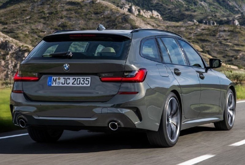 BMW 330i xDrive Touring M Sport (G21) 2