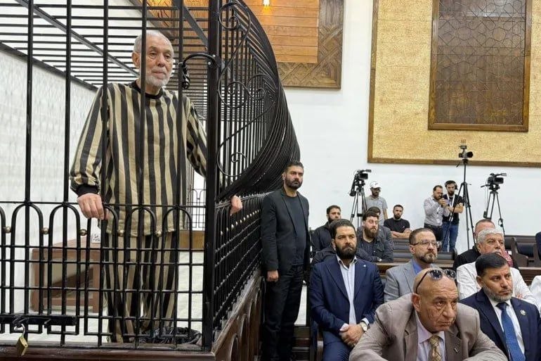 خبرفوری: 🔺️حبس ابد برای مفتی دولت بشار اسد 🔹دادگاه دمشق برای مفتی دولت بشار اسد (روحانی ارشد دولت) به جرم ارتکاب جنایت جنگی و جرا