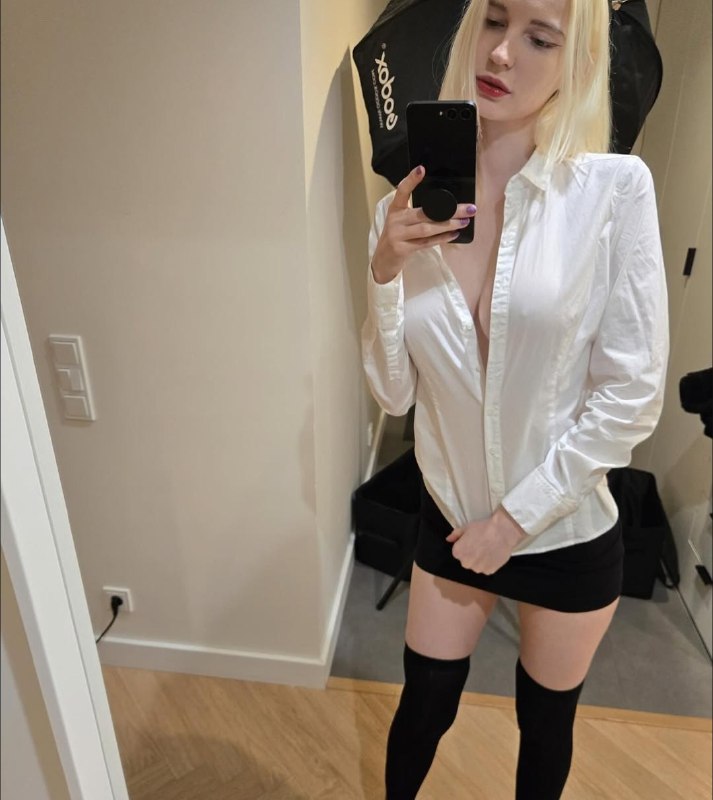 Love: 🗓 #MODEL : #Shinaryen➡️ DownloadFILM💎 @ZapasTLG