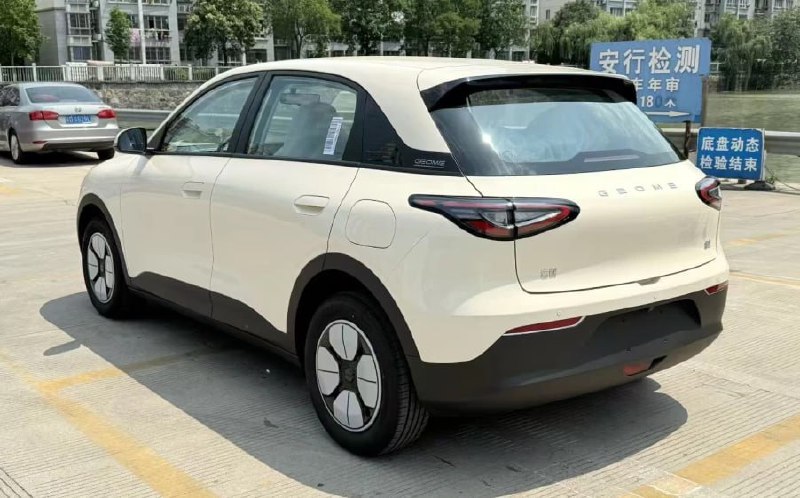 В Белоруссии начнут выпускать Geely EX2 2