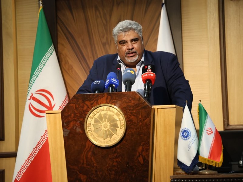اتاق ايران آنلاین: 🔴 قوانین باید حامی تولید باشند نه مانع حرکت بخش خصوصی | بازنگری مقررات بر اساس واقعیت‌های اقتصادی ضروری است👈 مجتبی دستما