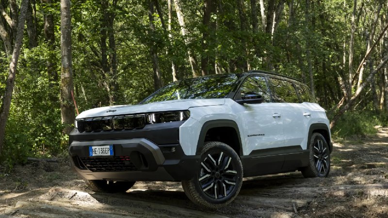 🚙💨 Искусство электро‑техники на бездорожье: Jeep Compass 4xe – новая эра внедо