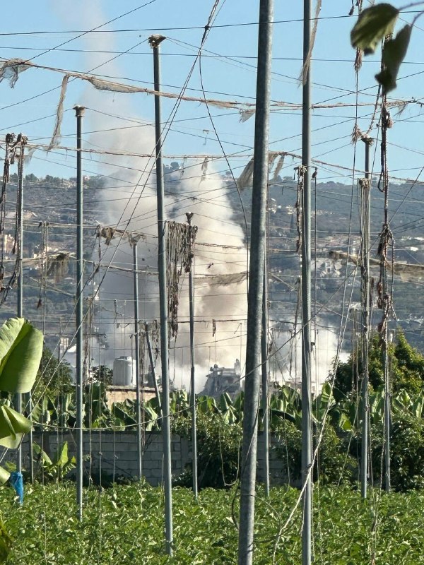 🚨אל-אחט.. לאל ממשיך להרוס את אל-מנסורי ומבצע היום את ההפצצה ה-29 בעיירה!