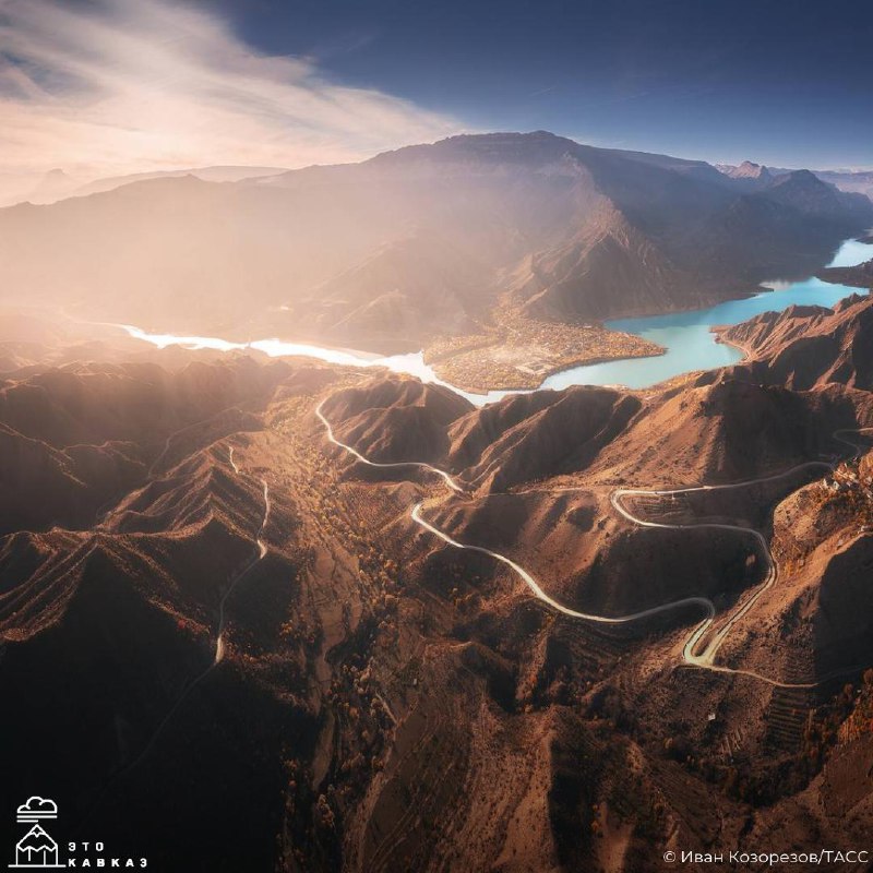 Известный фотограф Иван Козорезов показал Дагестан таким, каким его видят туристы, впервые открывающие для себя этот регион фото