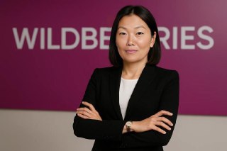 Состояние основательницы Wildberries Татьяны Ким за год сократилось почти на треть, следует из нового рейтинга богатейших женщин России от Forbes.«Причины — падение фондового рынка и атаки БПЛА на склады Wildberries», — пишет издание.В прошлогоднем рейтинг