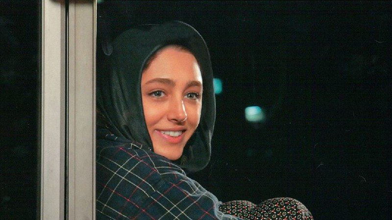 منطقه آزاد: + یه مرد رو میشه 100 بار خر کرد،شمردم که میگمها...!🎬 همیشه پای یکزن در میان است (1386)@aaazaaad
