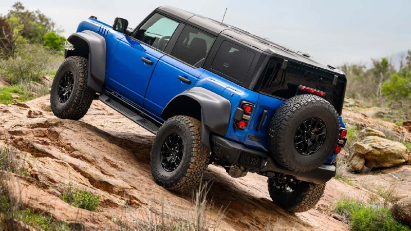 Ford Bronco Raptor получил комплект черного декора 2