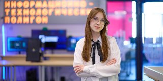 Московская школьница Екатерина Малкова сдала ЕГЭ на максимальные 500 баллов, это первый такой случай в России за всю историю экзамена, сообщил мэр Сергей Собянин:«Екатерина Малкова, выпускница столичной школы № 1409, получила высшую оценку по пяти предмета