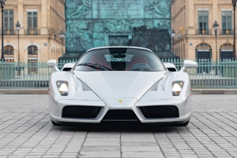 На аукционе RM Sotheby's за эту Ferrari рассчитывают выручить больше 5 миллионов евро — всё из-за ре 2