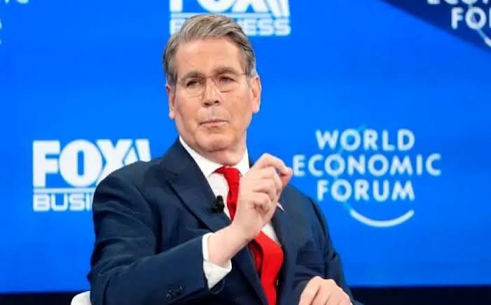 دیده بان ایران: ✅ وزیرخزانه داری آمریکا: 🔴ترامپ درحال تماس با رهبران کشورها برای توقف تعاملات خود با ایران است🔹 وزیر خزانه داری آمریکا ا
