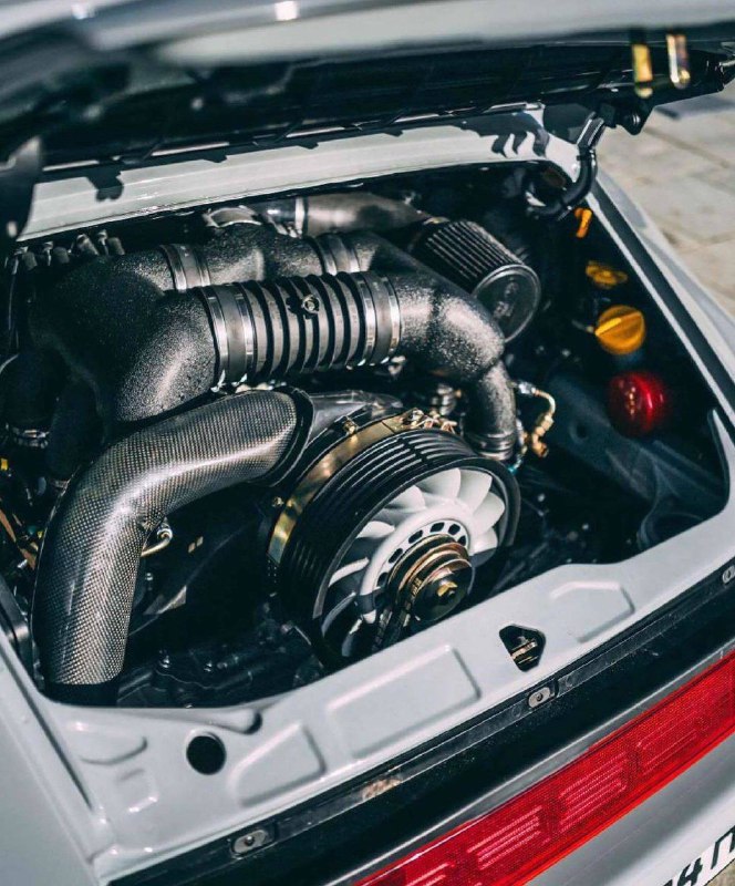 Porsche 964 от Strosek Design 4
