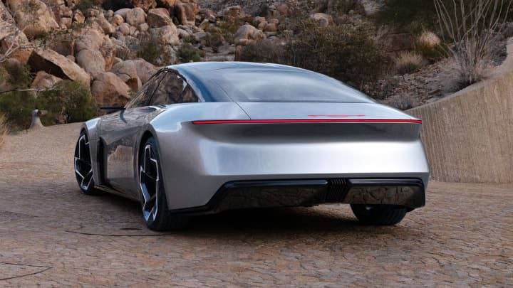 Концепт Chrysler Halcyon показал электромобильное будущее 6