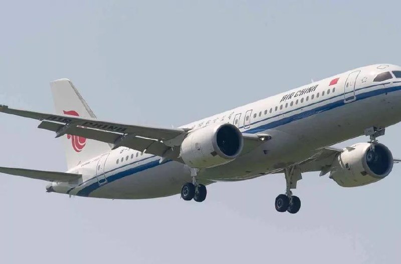 IranianCanada.ca 🇨🇦همه چیز برای ایرانیان کانادا🇨🇦: اولین پرواز بین‌المللی هواپیمای مسافربری C919 ساخت چین انجام شد🔹هواپیمای تک‌راهرو C919 به‌عنوان رقیب مستقیم برای مدل‌های