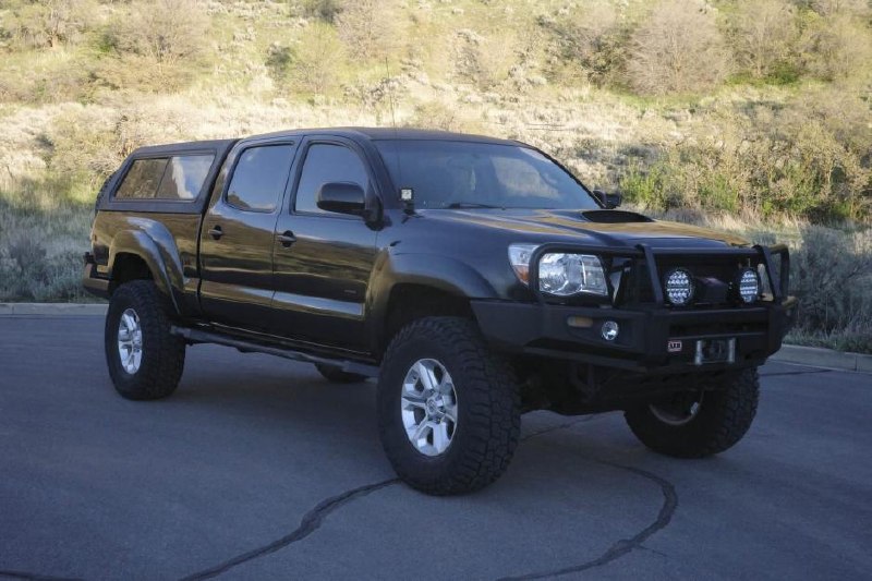 Сегодня мы хотим поговорить о весьма интересном экземпляре - Toyota Tacoma 2006