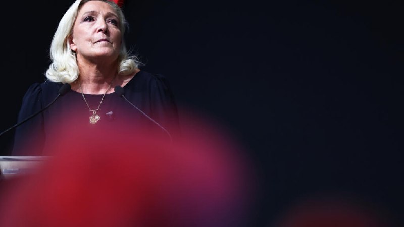 France's Le Pen defied a leading ally hit by anti-Semitic allegations
