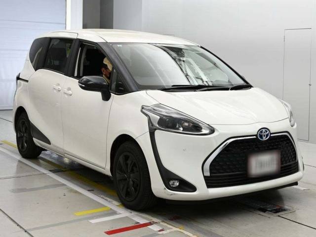 Toyota Sienta 2022 фото 3